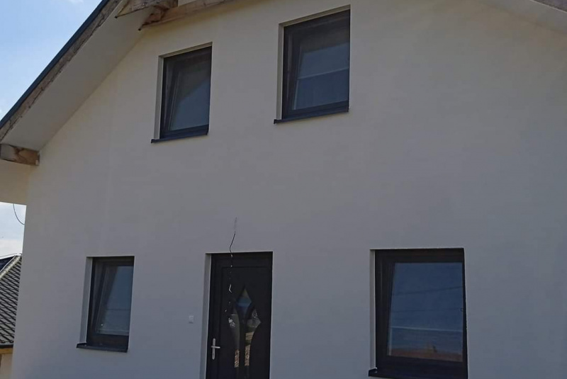 Realizované projekty - zoznam / Košice - Okolie - Hrubá stavba + Zateplenie + Fasádna omietka RD - foto Realizované projekty - zoznam / Košice - Okolie - Hrubá stavba + Zateplenie + Fasádna omietka RD - foto