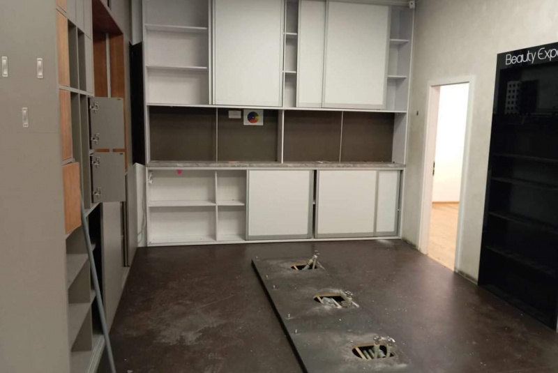 Realizované projekty - zoznam / Košice - Rekonštrukcia Kaderníckeho priestoru v OC Galéria - foto Realizované projekty - zoznam / Košice - Rekonštrukcia Kaderníckeho priestoru v OC Galéria - foto