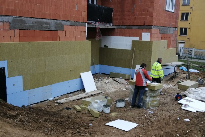 Realizované projekty - zoznam / Sabinov - Zateplenie Bytovka - foto Realizované projekty - zoznam / Sabinov - Zateplenie Bytovka - foto